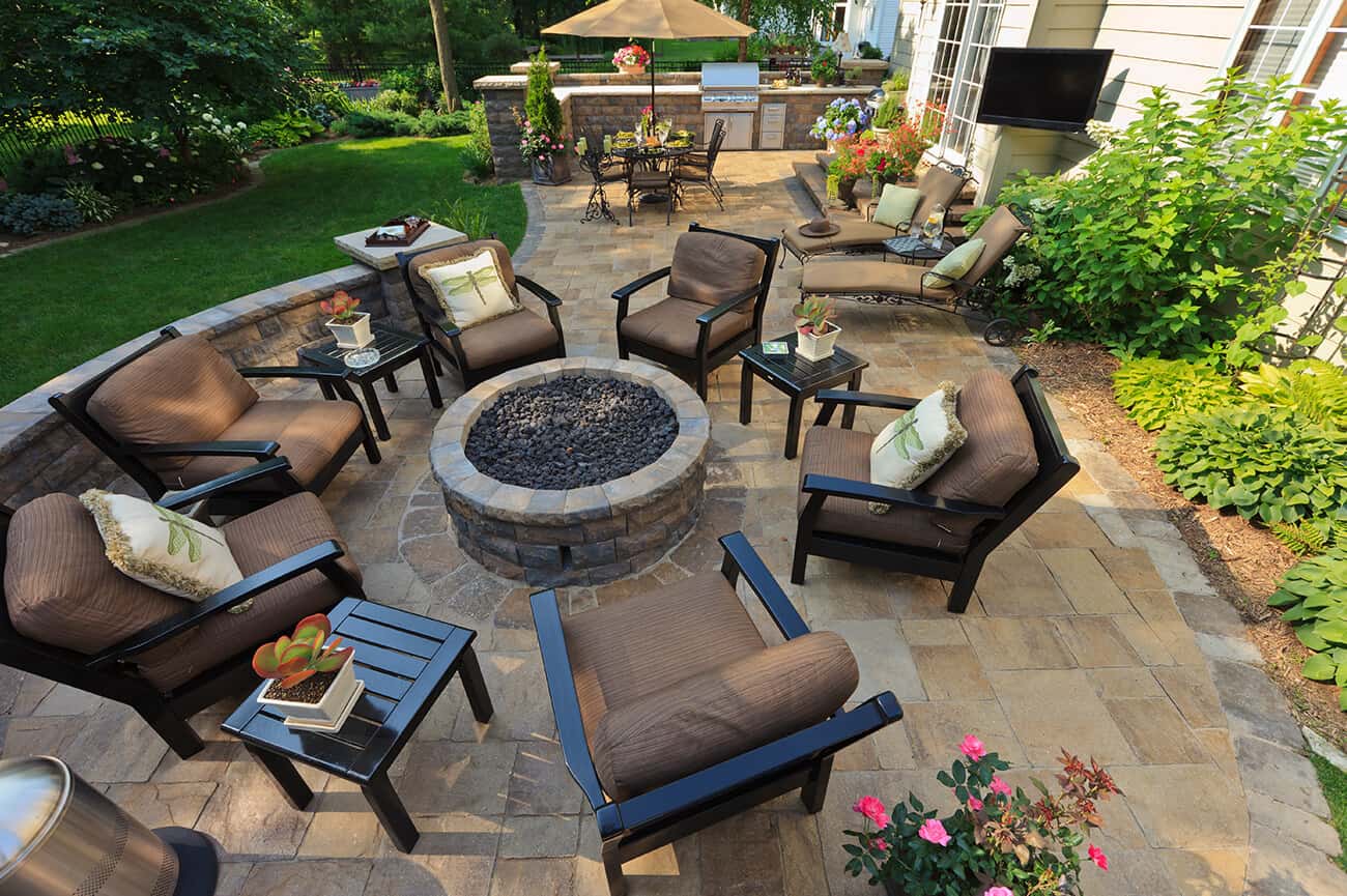 patio with firepit